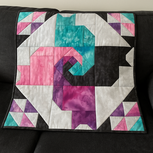 GROVELEN™ CAT ANGLES QUILT PATTERN